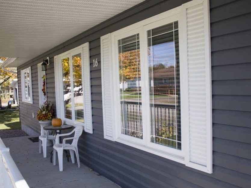 List of Quality Contracting customer benefits including Royal Preferred warranty and WSIB insurance in Verner.